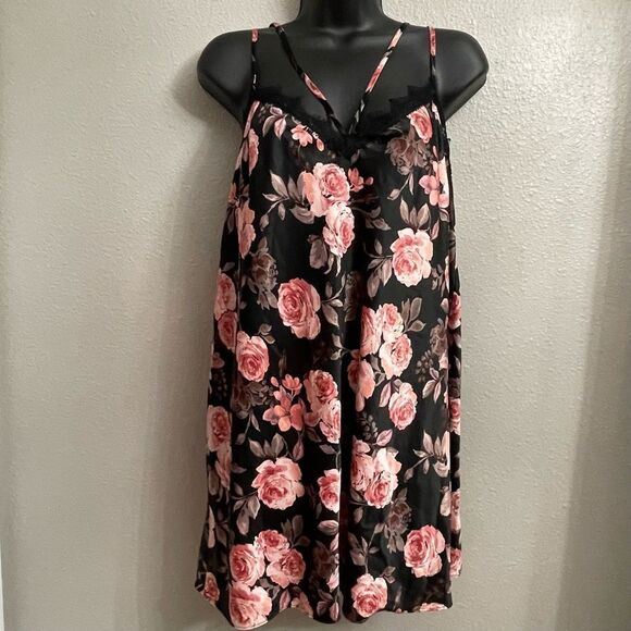 Secret Treasures Floral Black Pink Peach Gray Nightie Adjustable Straps Large - Picture 1 of 12